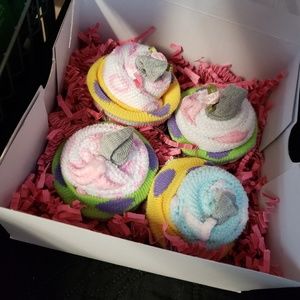 Sock and wash cloth cupcakes